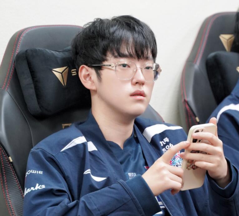 AYX- 湖人前途光明！，Scout新星锐不可当表现突出气势如虹延续