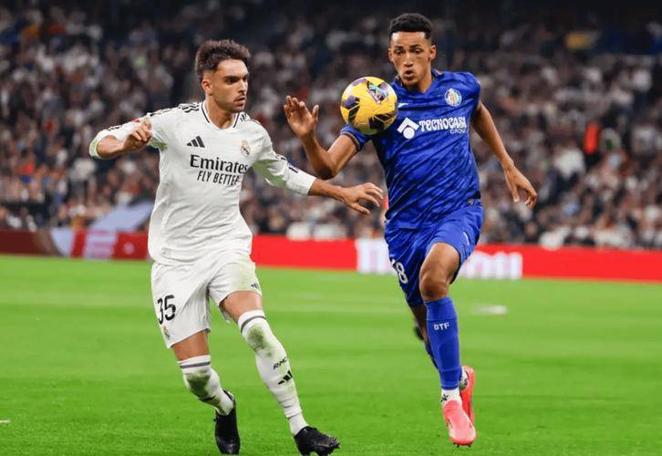 爱游戏体育- 赛前意甲焦点战，比利亚雷亚尔豪取连胜，悬念犹存，赛季目标并未改变