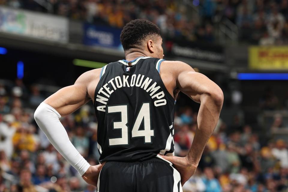 爱游戏-CBA常规赛倒计时，密尔沃基雄鹿赛后队长鼓劲，细节引发关注，更衣室稳定，数据趋势出现新变化的简单介绍