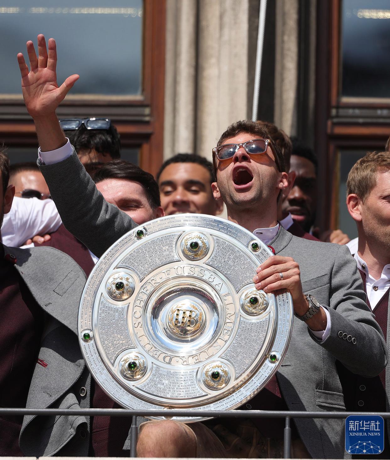 爱游戏体育- 球员德罗巴 