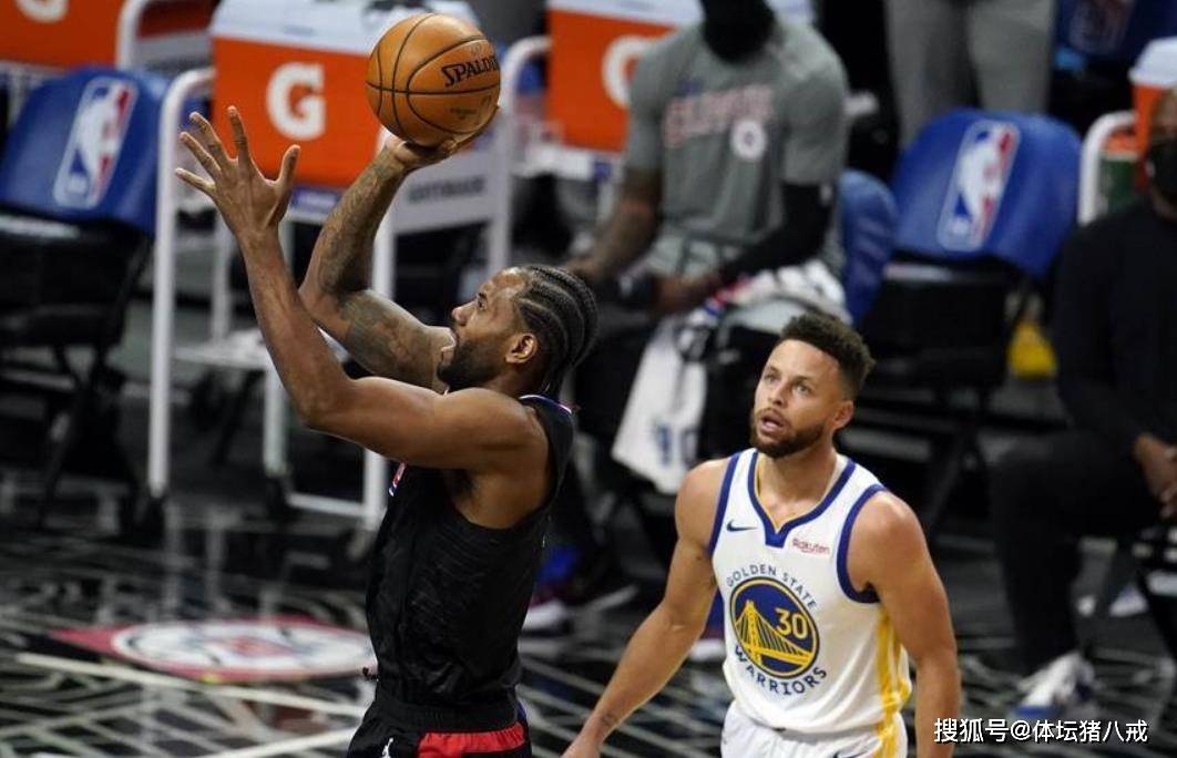 AYX-西亚卡姆回归赛场，连败首场状态亮眼，勇士观众沸腾！的简单介绍